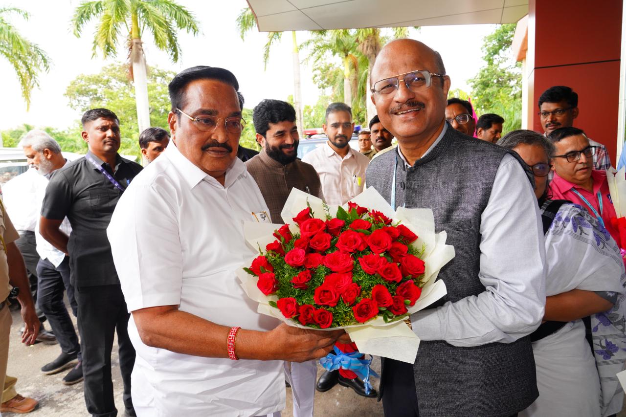 A Momentous Visit of Shri C R Paatil Ji, Hon’ble Minister, Ministry of Jal Shakti to CWPRS on 17/06/2025
A Momentous Visit of Shri C R Paatil Ji, Hon’ble Minister, Ministry of Jal Shakti to CWPRS on 17/06/2025